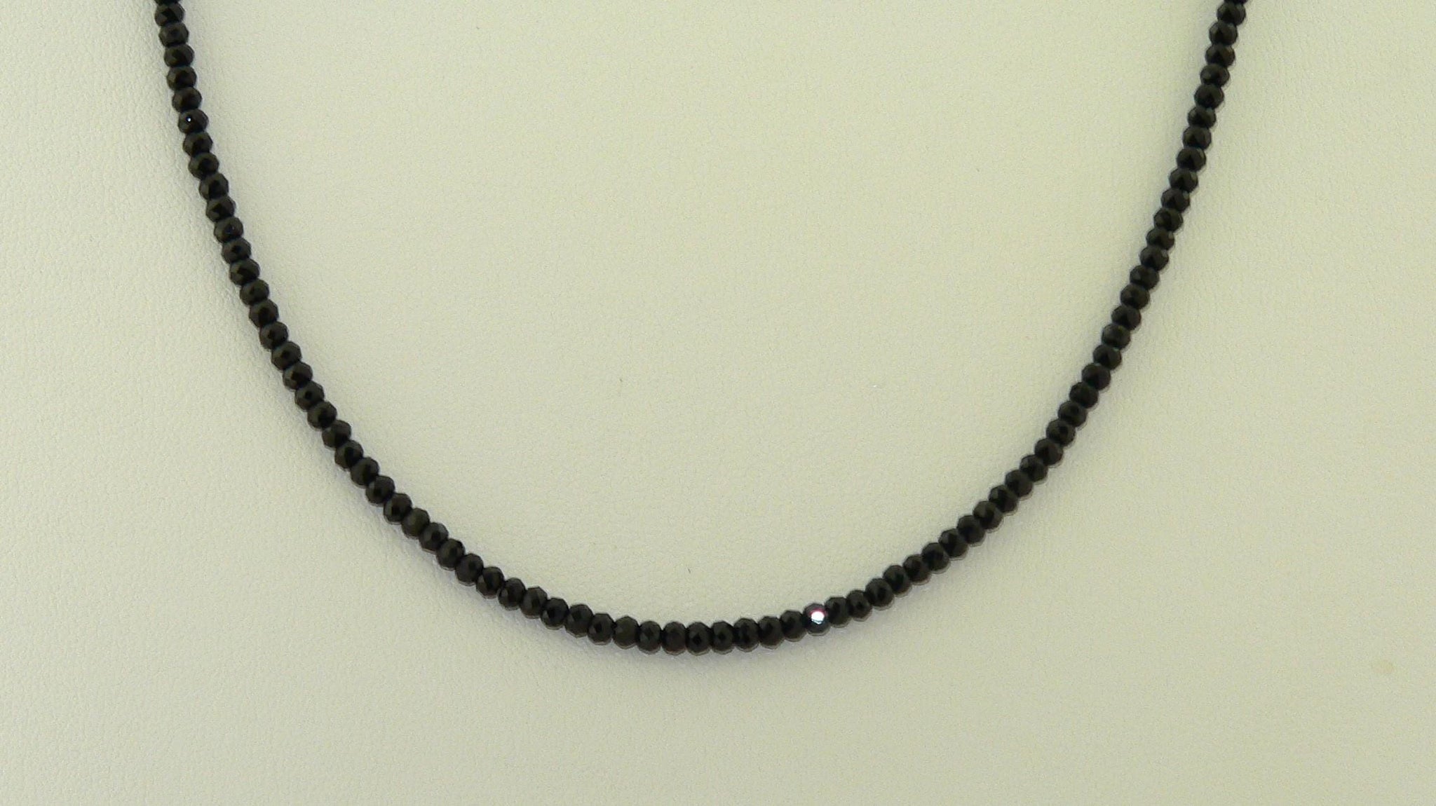 Handcrafted Black Spinel Gemstone Choker Necklace for Boho Minimalist Style
