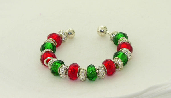 Festive Christmas Red Green Glass Lampwork Beads
