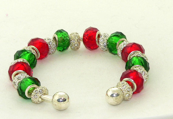 Festive Christmas Red Green Glass Lampwork Beads