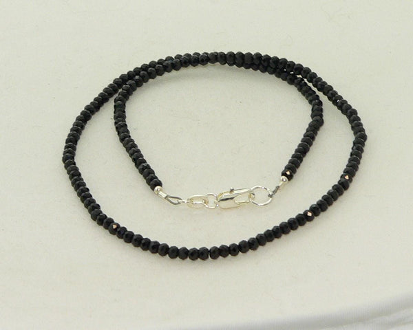 Handcrafted Black Spinel Gemstone Choker Necklace for Boho Minimalist Style