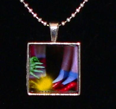 Enchanting Ruby Slippers Necklace: Wizard of Oz Inspired Pendant for Movie Collectors & Fantasy Lovers