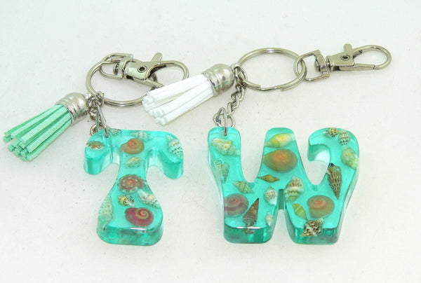 Custom Resin Initial Seashell Keychain - Personalized Beach Accessory, Nautical Purse Charm Gift