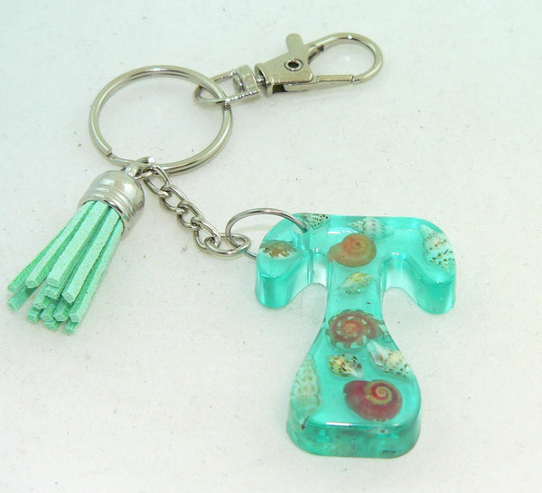 Custom Resin Initial Seashell Keychain - Personalized Beach Accessory, Nautical Purse Charm Gift