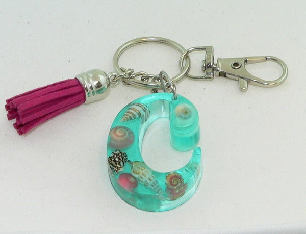 Custom Resin Initial Seashell Keychain - Script Font Personalized Beach Accessory, Nautical Purse Charm Gift