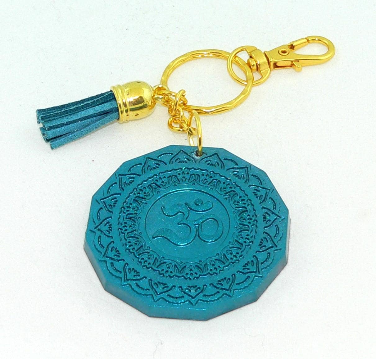 Om Yoga Chakra Resin Keychain: Spiritual Boho Accessory for Purses, Backpacks & Meditation
