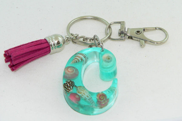 Custom Resin Initial Seashell Keychain - Script Font Personalized Beach Accessory, Nautical Purse Charm Gift