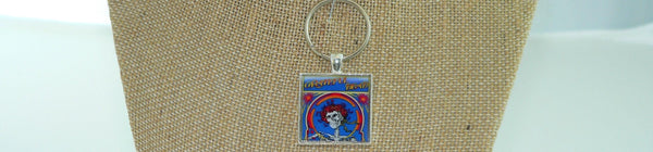 Vintage Grateful Dead Album Cover Necklace or Keychain: Steal Your Face Music Jewelry for Pop Culture Lovers Best Of Grateful Dead Vol 2