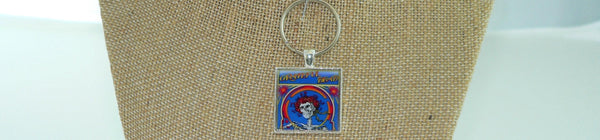 Vintage Grateful Dead Album Cover Necklace or Keychain: Steal Your Face Music Jewelry for Pop Culture Lovers Best Of Grateful Dead Vol 2
